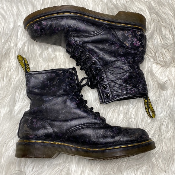 Dr. Martens Shoes - Dr. Martens black floral leather boots